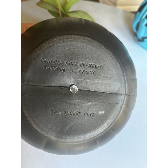 Vintage 7.5" Black and Orange General Foam Plastic Pumpkin Halloween Bucket - Picture 5 of 6